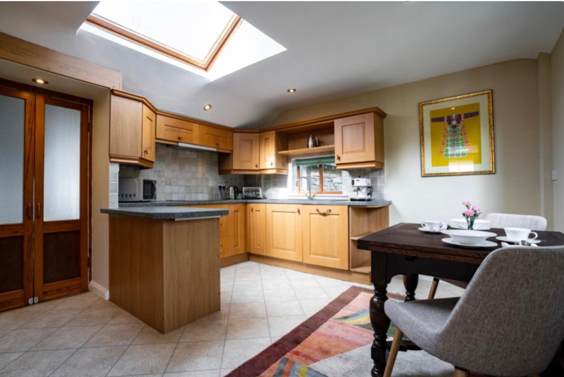 Yewfield Self Catering Apartments Хоуксхед Экстерьер фото