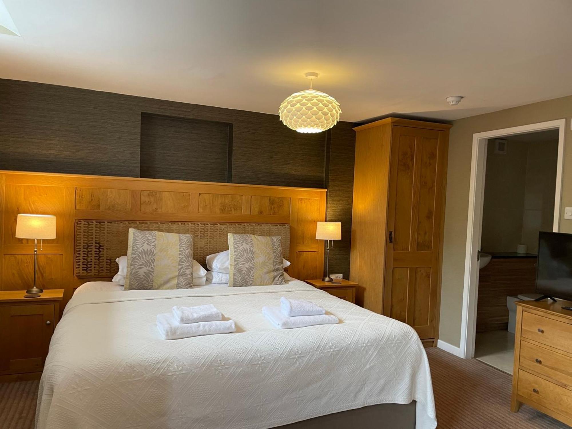 Yewfield Self Catering Apartments Хоуксхед Экстерьер фото